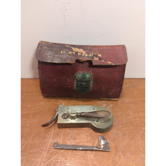 1800's Bloodletting Medical Bleeder Original Case - Picture 1 of 9